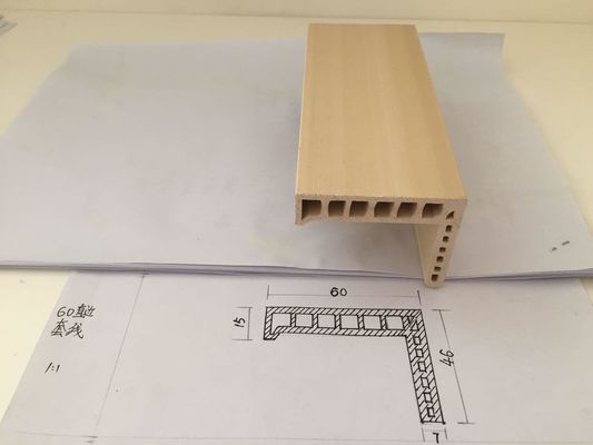 良い価格 WPCの戸枠のArchitraveの防水火の評価される熱伝達の表面の仕上げ オンライン